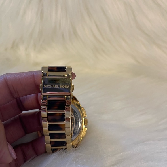 Michael Kors Watch - Picture 5 of 5
